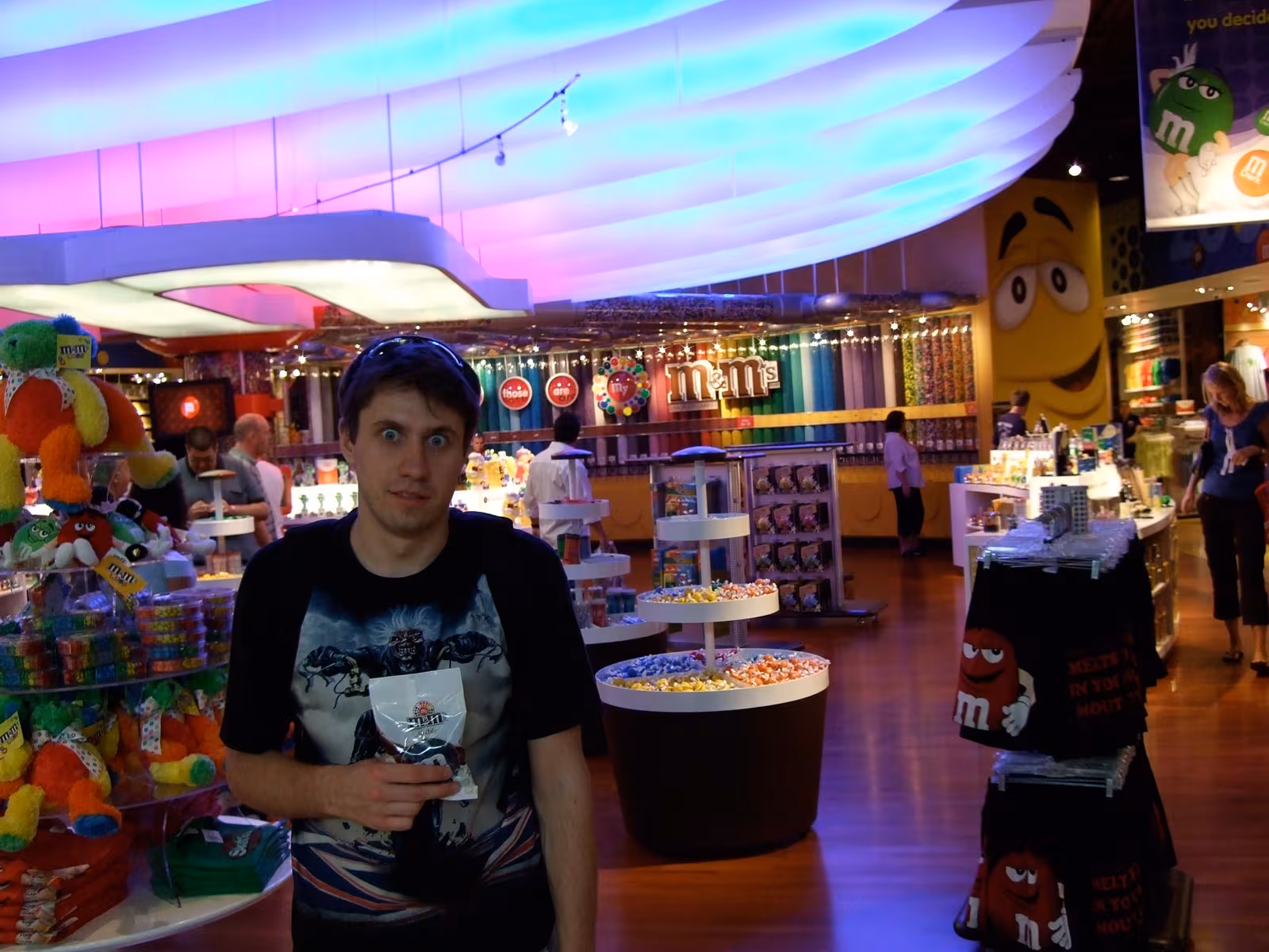 M&M’s World — neiedomājami.